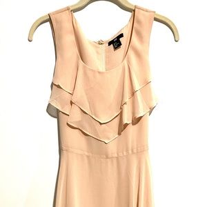 Flowy dusty peach dress perfect for picnics